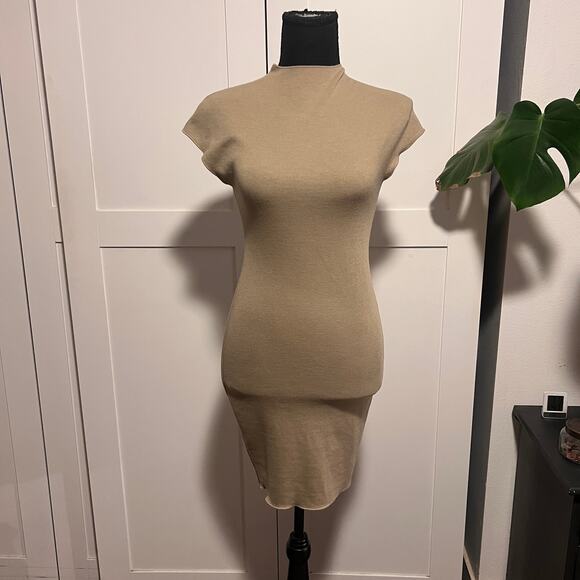 NWT Zara Taupe Tan Knit Short Sleeve Bodycon Dress - Small - Picture 3 of 9